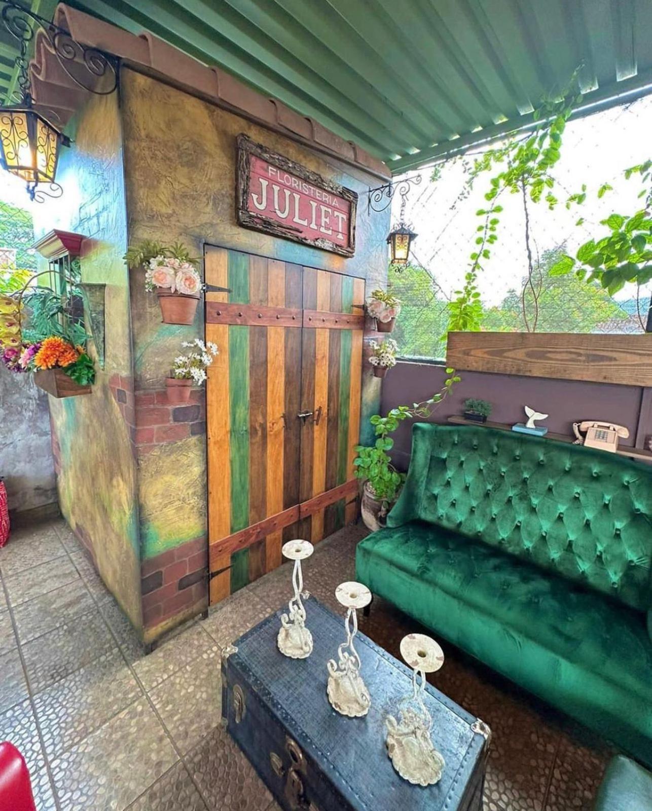 Velvet Hostal La Novena Santa Ana Zewnętrze zdjęcie
